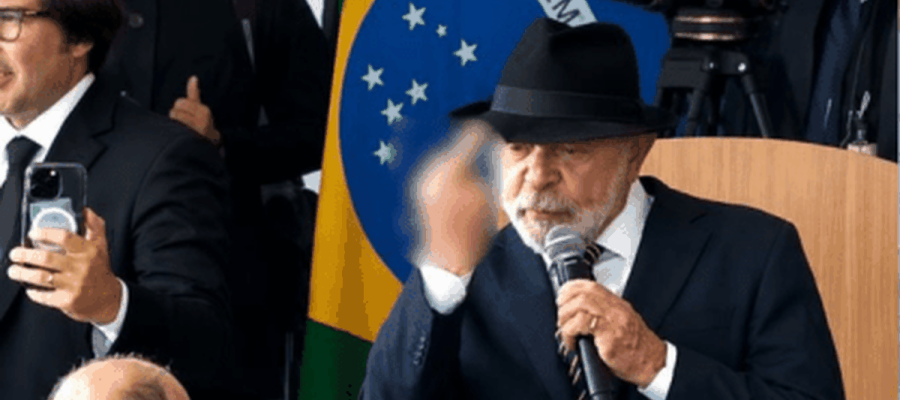 Lula faz gesto obsceno ao criticar desigualdade em último evento antes das restrições eleitorais