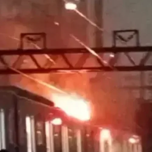 Incêndio em trem causa paralisações e transtornos no transporte ferroviário de São Paulo