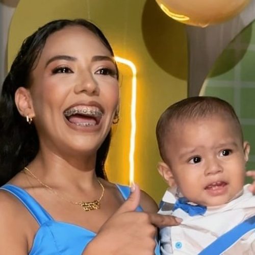 Discurso de influenciadora em aniversário viraliza nas redes sociais