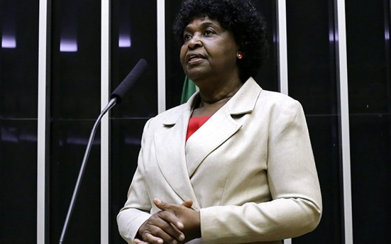 ”Conheço a maldade e perversidade de quem governa, e não sabe governar”, declara Deputada Benedita da Silva sobre megaoperação no Rio de Janeiro