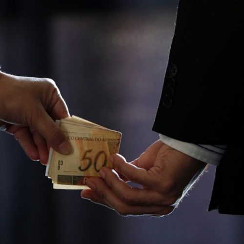 Por que o Brasil precisa de uma Política Nacional de Combate à Corrupção?