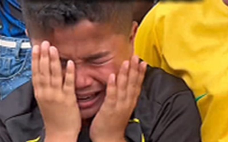 Criança que viralizou em Joaquim Gomes após vitória do Brasil desaba em lágrimas com eliminação para a Noruega