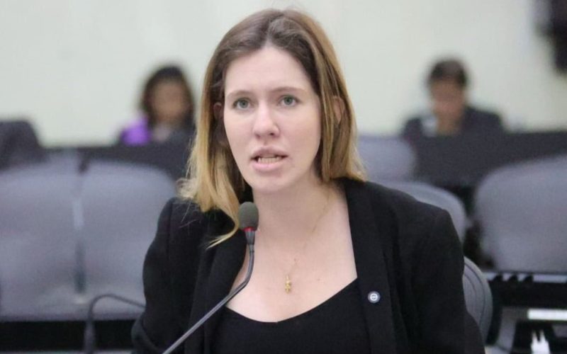 Cibele Moura apresenta emenda para garantir efeitos retroativos em promoções de militares em Alagoas