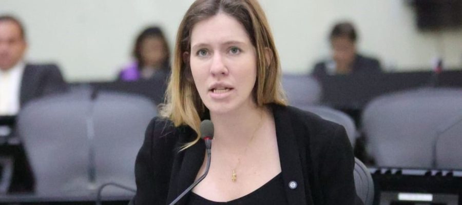 Cibele Moura apresenta emenda para garantir efeitos retroativos em promoções de militares em Alagoas
