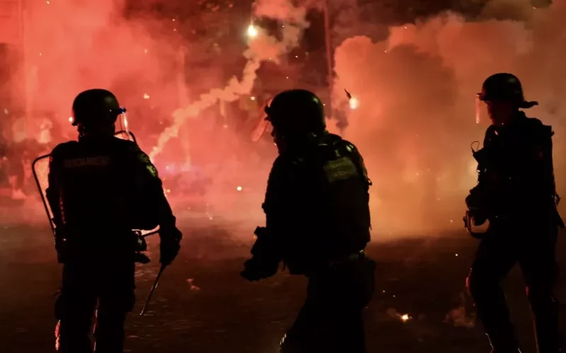 PSG conquista Champions, mas festa na França termina com morte, feridos e mais de 400 prisões