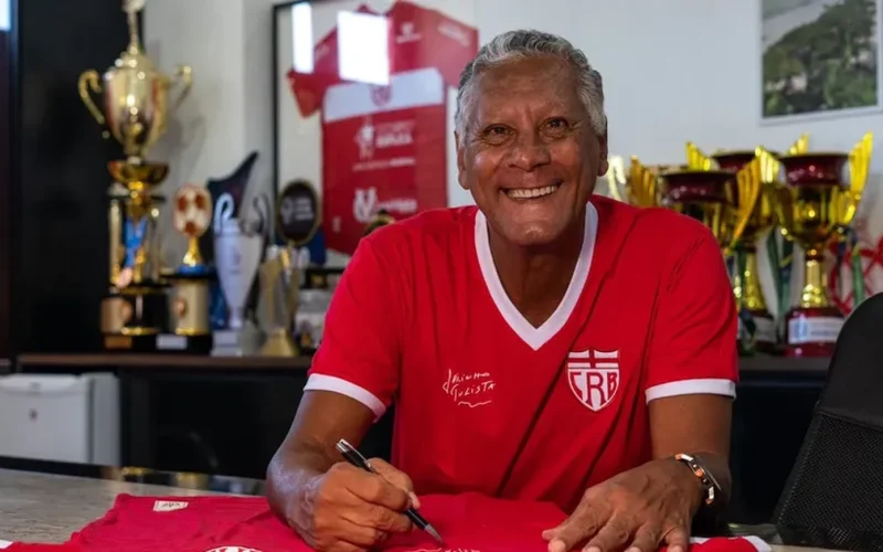 Joãozinho Paulista faz visita ao CT Ninho do Galo nesta quarta-feira (15)