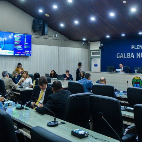 Câmara aprova reajuste de servidores e projetos em benefício de professores e fiscais de trânsito
