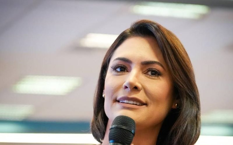 Michelle nega atrito com Flávio Bolsonaro e diz que partido seguirá unido para 2026