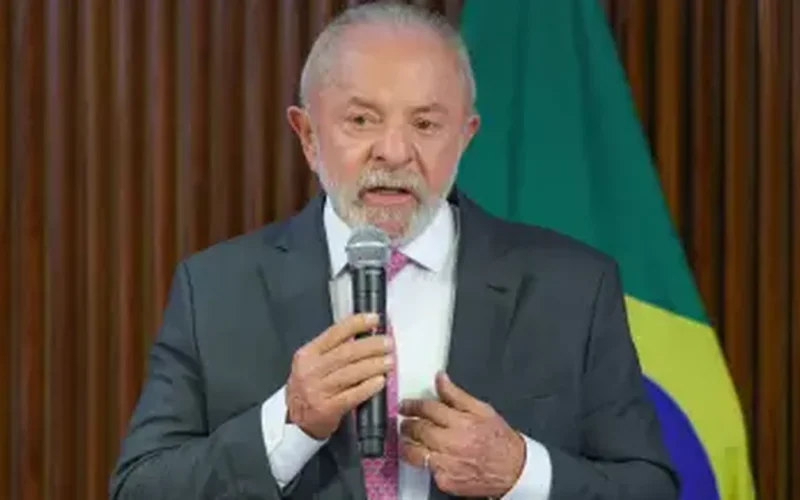 Lula sobre participação das mulheres na política : “ quem vai dar janta, banho e colocar pra dormir?”