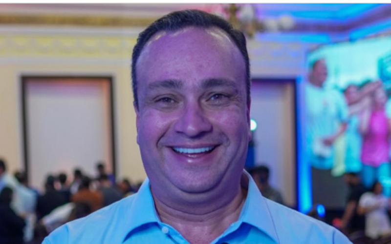 Gustavo Lima oficializa candidatura a deputada federal e declara apoio a JHC