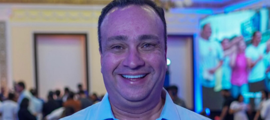 Gustavo Lima oficializa candidatura a deputada federal e declara apoio a JHC