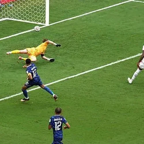 Inglaterra vence França em jogo de dez gols e conquista o terceiro lugar da Copa do Mundo
