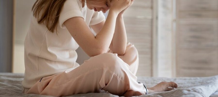 Deficiência de vitamina B12 pode causar sintomas parecidos com ansiedade, alertam médicos