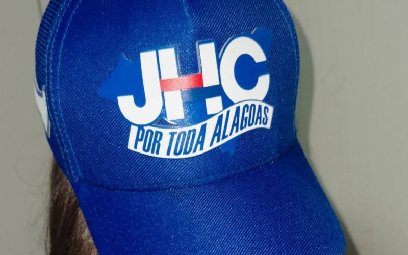 MDB tenta barrar venda de bonés e acessórios ligados a JHC na Justiça