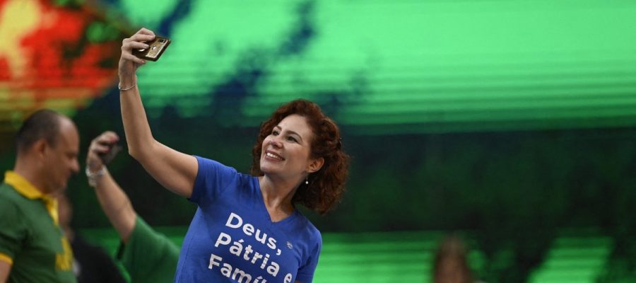 Justiça revoga prisão de jornalista perseguido por Zambelli após vaquinha arrecadar R$ 42 mil