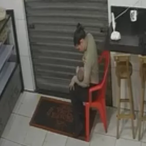 Agente de trânsito amamenta bebê durante ocorrência de violência doméstica em Alagoas