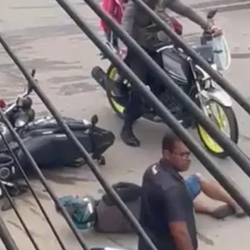 Dois motociclistas ficam feridos após colisão em Palmeira dos Índios