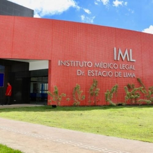 Jovem morre e outro fica ferido após ataque a tiros no Tabuleiro do Martins