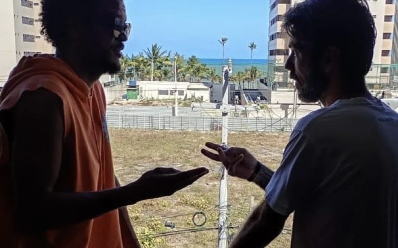 ”Foi um crime motivado por ciúmes”, diz delegada sobre homem jogado de prédio na Jatiúca; entenda