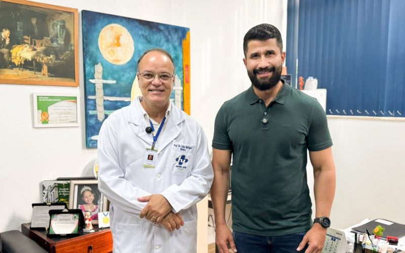 Deputado Fabio Costa entrega equipamentos ao Hospital Universitário e reforça atendimento especializado em Alagoas