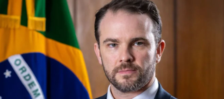 Fazenda reúne assessoria internacional antes da ida de Lula aos EUA