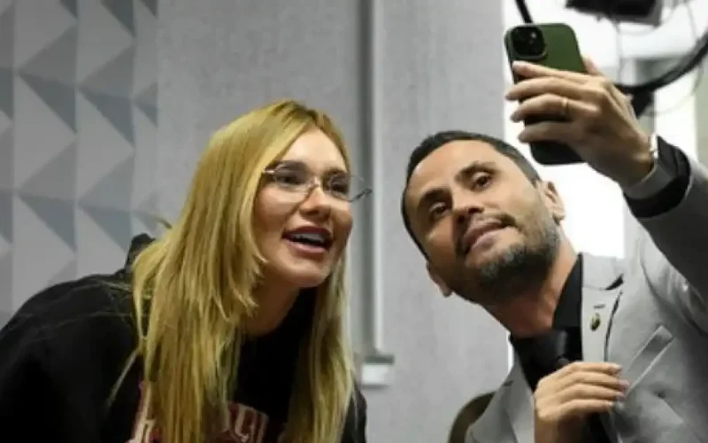 “Fui um idiota”: senador pede perdão por foto com Virginia na CPI das Bets
