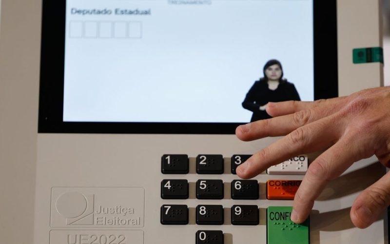 Campanha eleitoral nas ruas e propaganda virtual começam neste domingo