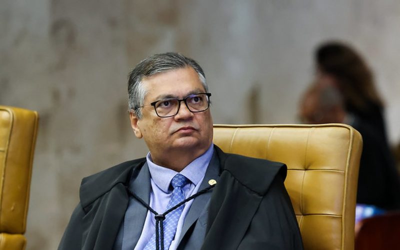 Ministro do STF, Flávio Dino sobe tom e volta a defender penas mais duras para corrupção de juízes no Brasil