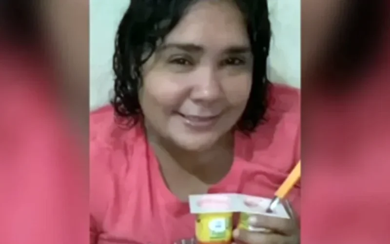 Mulher que fingiu ter 12 anos é indiciada por golpe em que simulava câncer para obter dinheiro