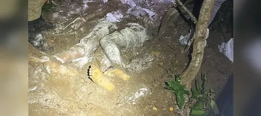 Dois homens são encontrados enterrados com mãos amarradas em cova rasa na Santa Amélia