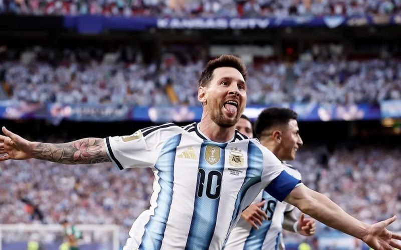 Com show de Lionel Messi, Argentina faz 3 a 0 em cima da Argélia