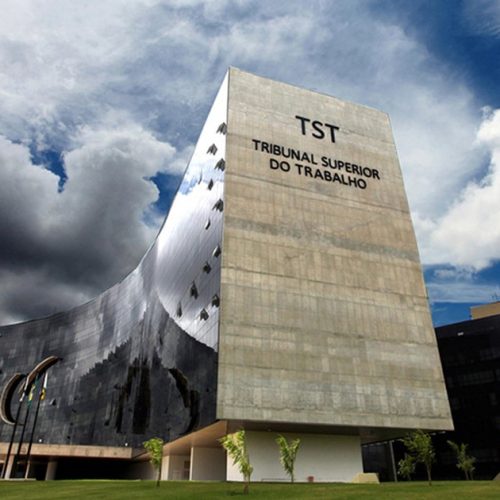 TST mantém multa de R$ 300 mil contra Ortobom por ausência de mulheres em cargos de chefia