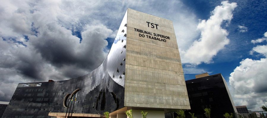 TST mantém multa de R$ 300 mil contra Ortobom por ausência de mulheres em cargos de chefia