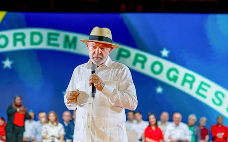 Quaest: Lula lidera todos os cenários de 2º turno, mas perde pontos de vantagem sobre Flávio