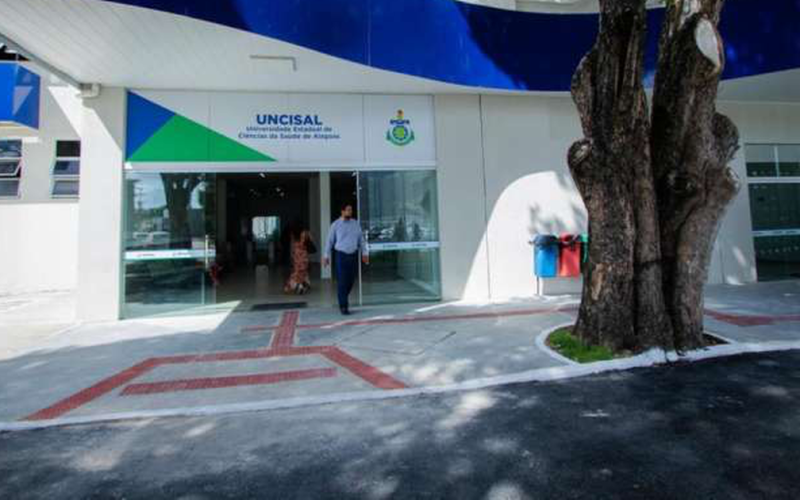 Medida pode tirar mais de 150 estudantes matriculados na Uncisal; entenda