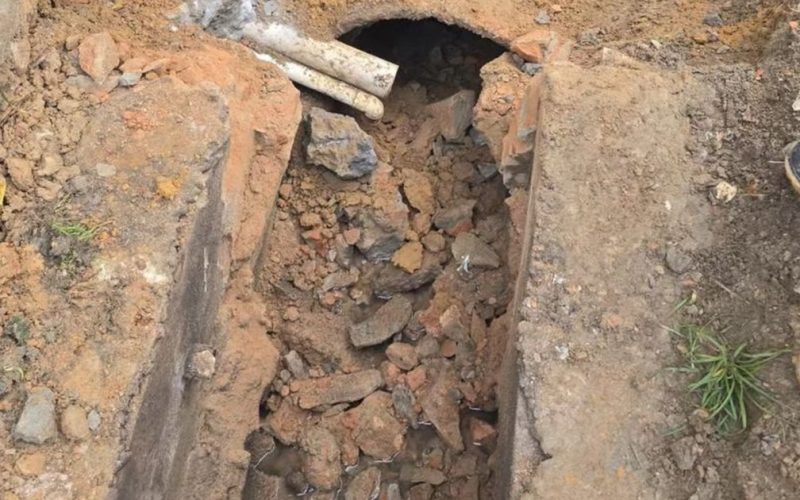 Novas imagens reforçam que ligação clandestina causou afundamento de solo em residência de Maceió