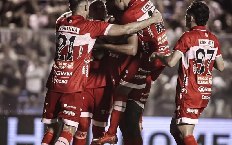 Com gol de Mikael, CRB suporta pressão do Ceará e vence por 1 a 0 fora de casa