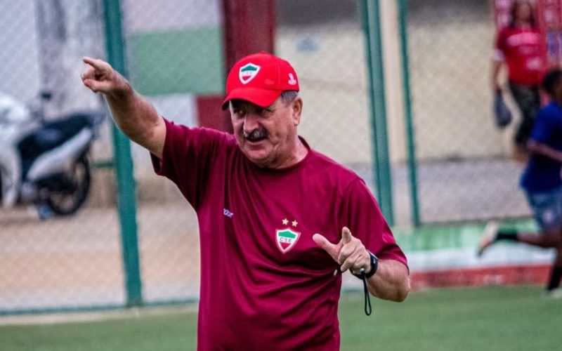 Após derrota para Juazeirense, técnico Leandro Campos pede demissão e deixa CSE