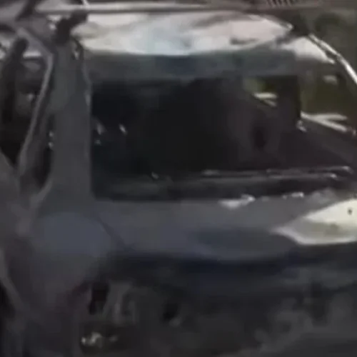 Carro pega fogo na Ponte do Reginaldo e motorista “desaparece” em Maceió