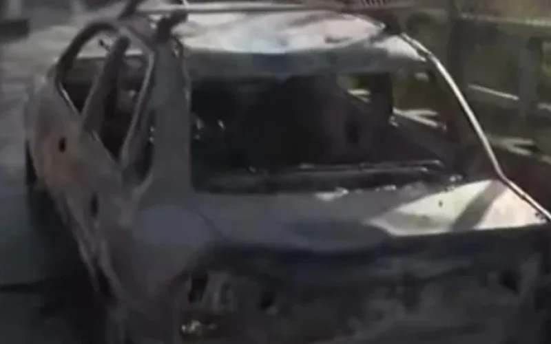 Carro pega fogo na Ponte do Reginaldo e motorista “desaparece” em Maceió