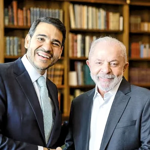 “Um dos homens mais dignos desse país”: Lula anuncia que vai reenviar nome de Messias ao STF