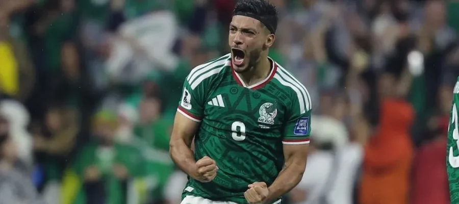 México vence Equador, faz história e avança às oitavas da Copa do Mundo