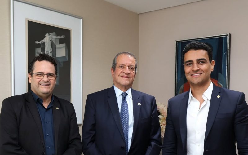 Valdemar Costa diz em Brasília que JHC continua no comando do PL em Alagoas