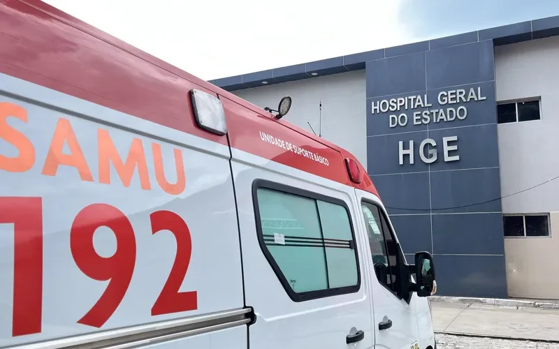 Homem morre preso às ferragens após capotamento em Maceió