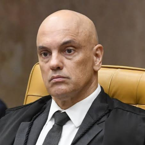 Alexandre de Moraes pede que Bolsonaro comprove ao STF convite para posse de Trump