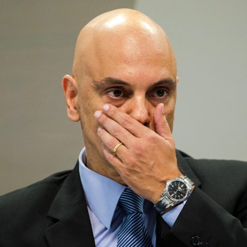 “Ontem fomos roubados a mão armada”, brinca Moraes sobre Corinthians