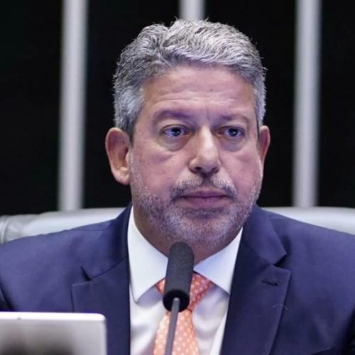 Isenção do IR não é uma reforma definitiva, mas o 1º passo, diz Lira