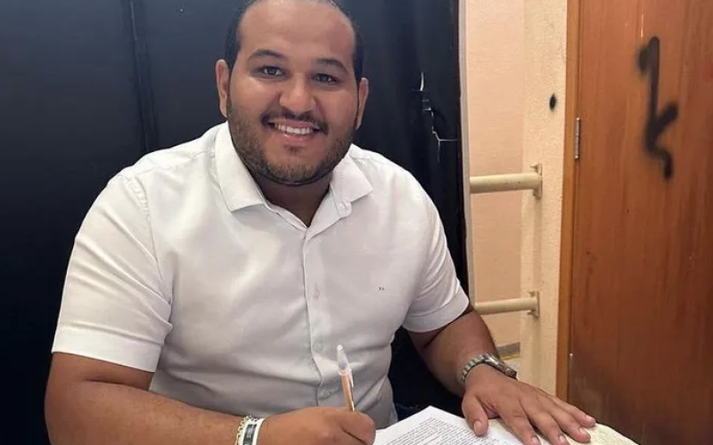 Prefeito de Matriz de Camaragibe, Fernando Cavalcante, anuncia a homologação do concurso público 