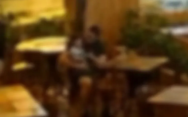 Turista é flagrado agredindo filho de 2 anos em pizzaria de Maceió