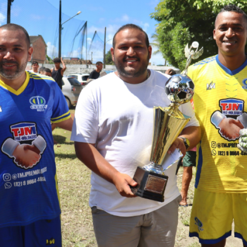 Prefeito Fernando Cavalcante prestigia final do Regional de Inverno Quarentão Master e destaca apoio ao esporte no município